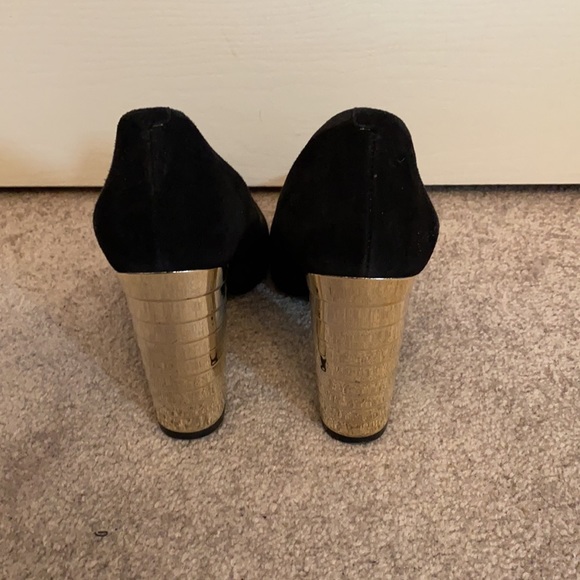 Nine West Black Suede Pumps (Size 7.5) - Picture 2 of 5